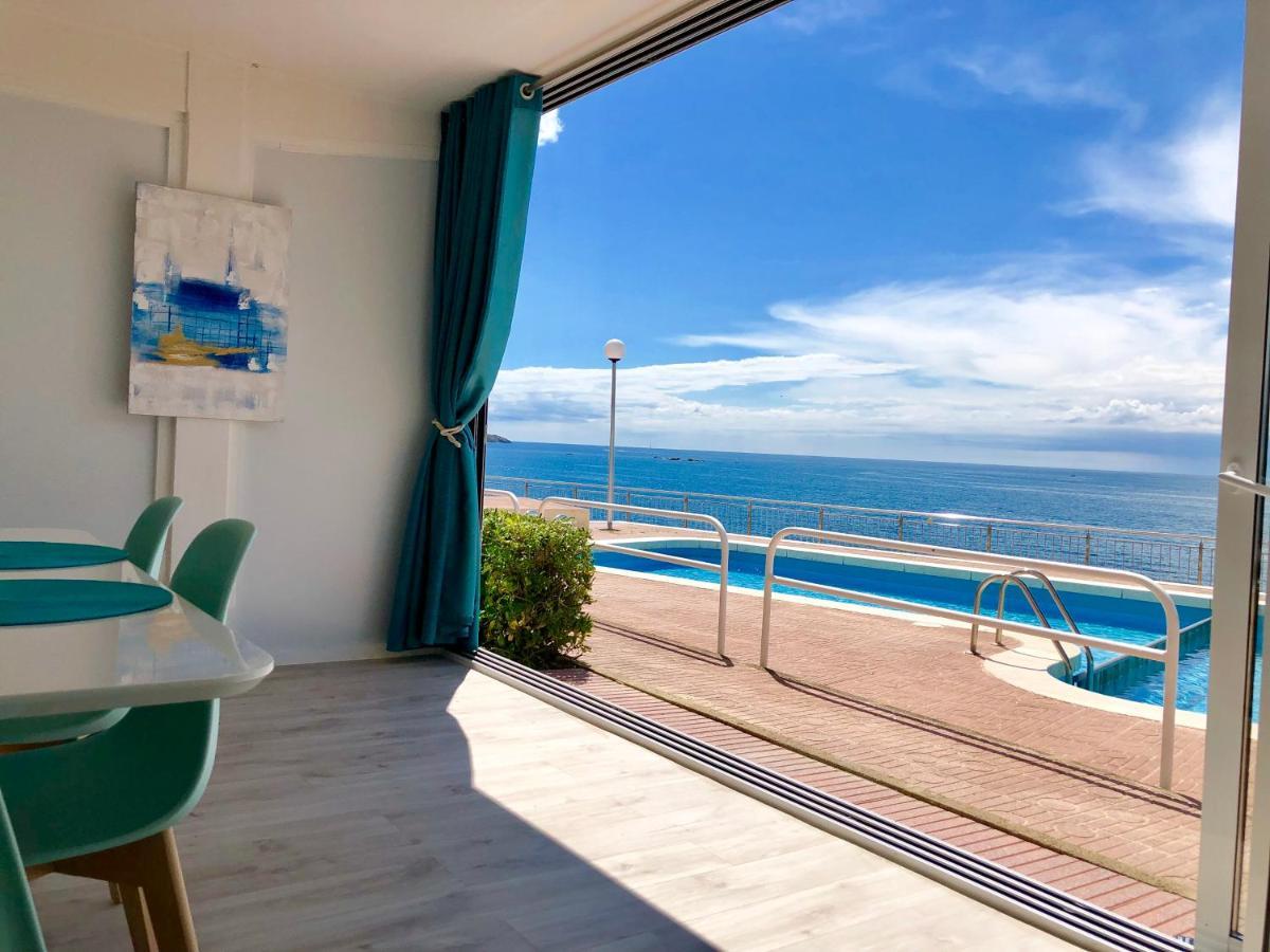 Magnifique Appartement En Front De Mer, Caneylles Rosas Exteriör bild
